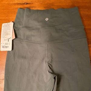 lululemon Simply Bare Tight, light green, Size 8